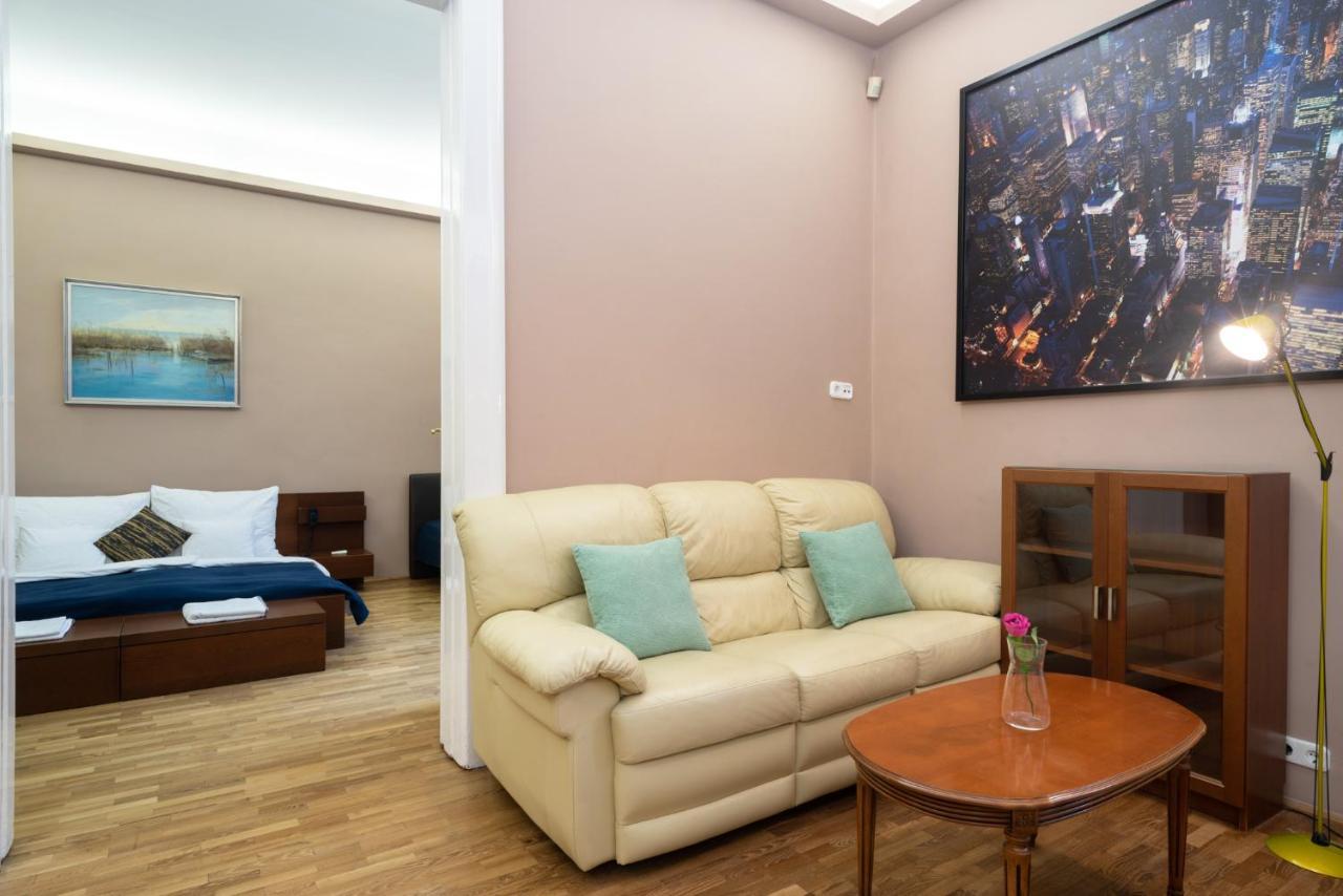 Kiraly Central Apartment With Free Parking And Ac بودابست المظهر الخارجي الصورة
